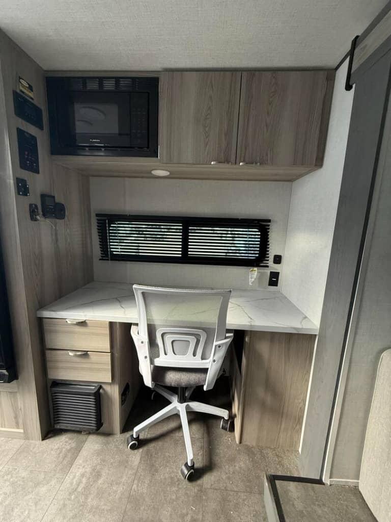 2025 Forest River 2025 Forest River Salem - thumbnail 8