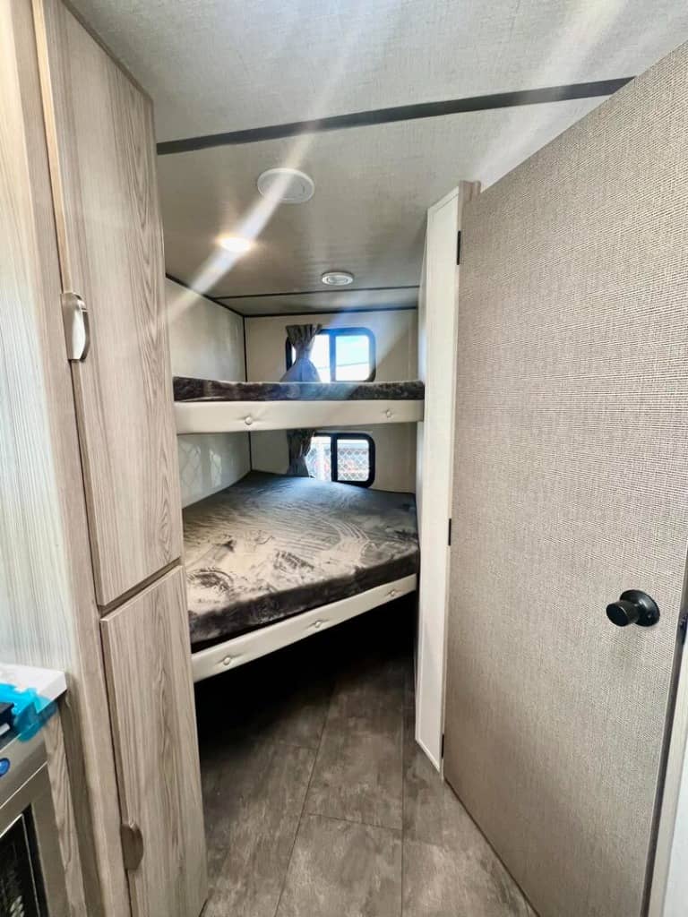 2025 Forest River 2025 Forest River Salem - thumbnail 11