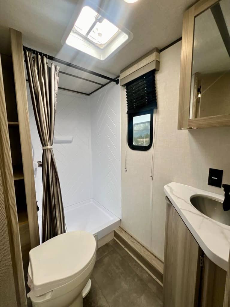 2025 Forest River 2025 Forest River Salem - thumbnail 16