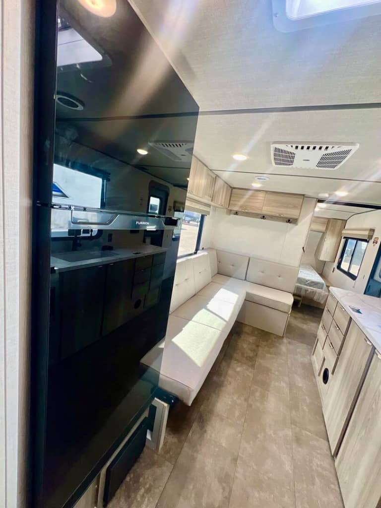 2025 Forest River 2025 Forest River Salem - thumbnail 17