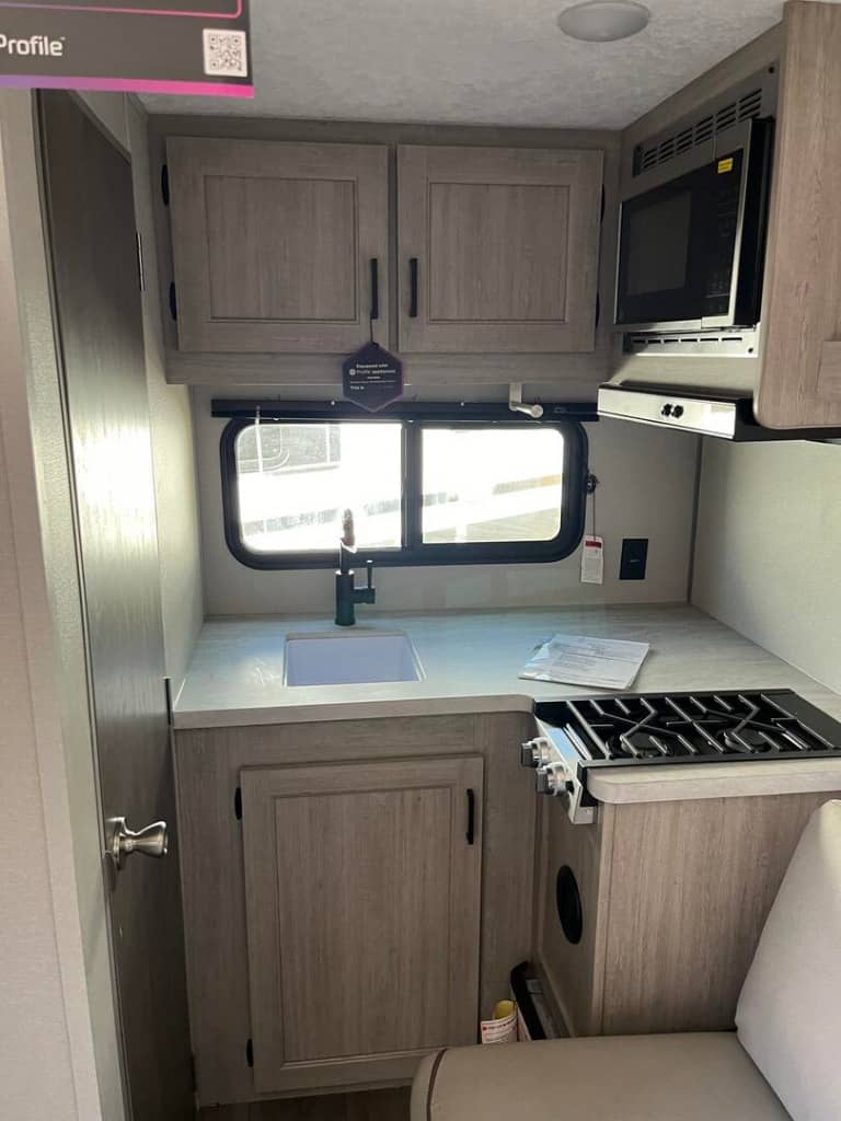 2025 Coachmen 2025 Coachmen Catalina - thumbnail 7