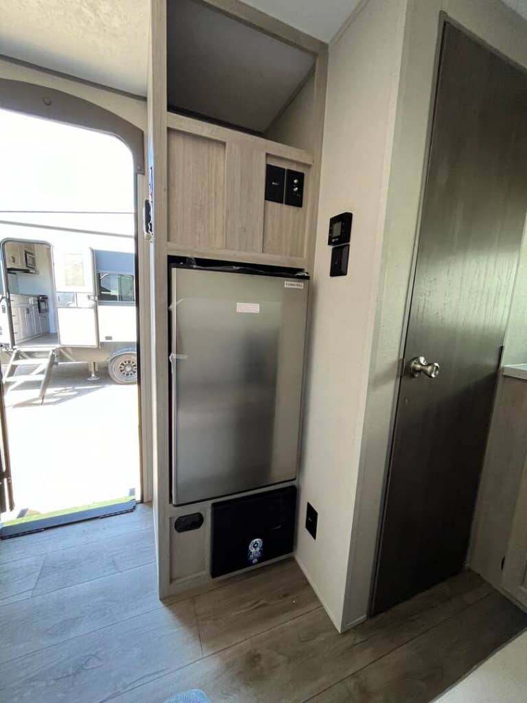 2025 Coachmen 2025 Coachmen Catalina - thumbnail 8