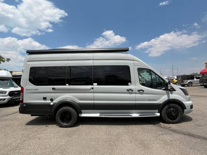 2026 Coachmen 2026 Coachmen Beyond - thumbnail 1