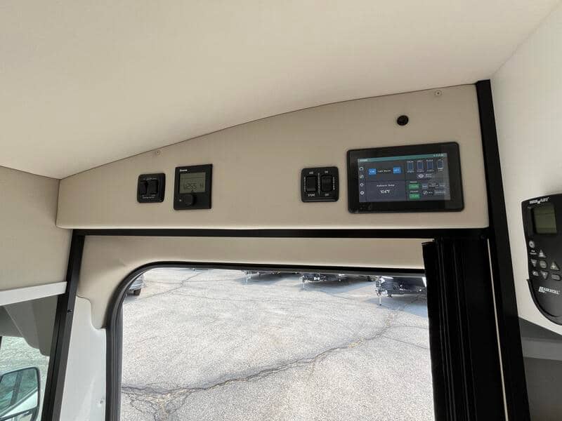 2026 Coachmen 2026 Coachmen Beyond - thumbnail 18