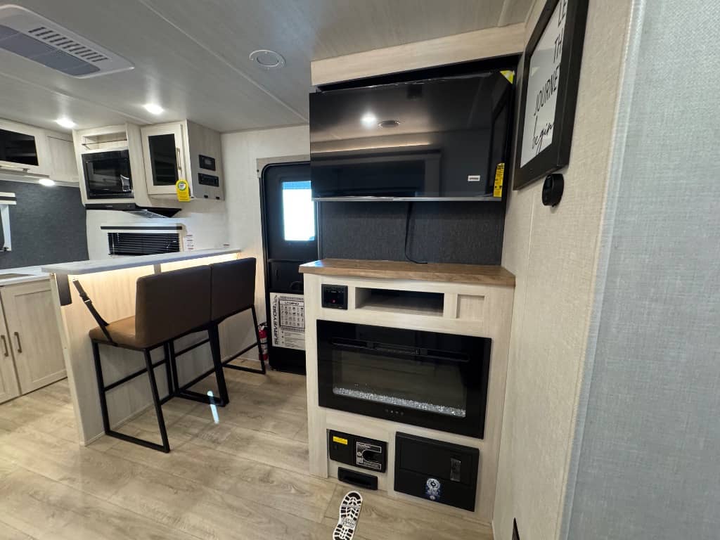 2025 Forest River 2025 Forest River Surveyor Legend - thumbnail 17