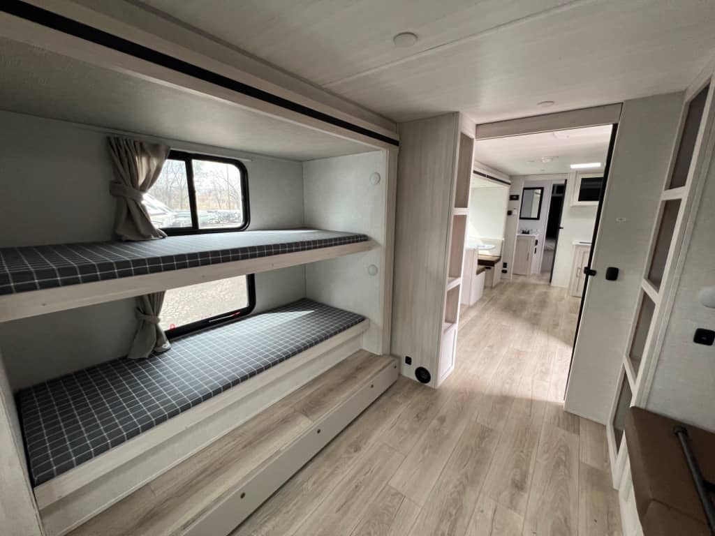 2025 Forest River 2025 Forest River Surveyor Legend X - thumbnail 12