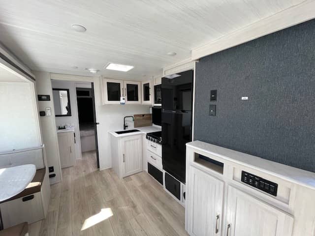 2025 Forest River 2025 Forest River Surveyor Legend X - thumbnail 5