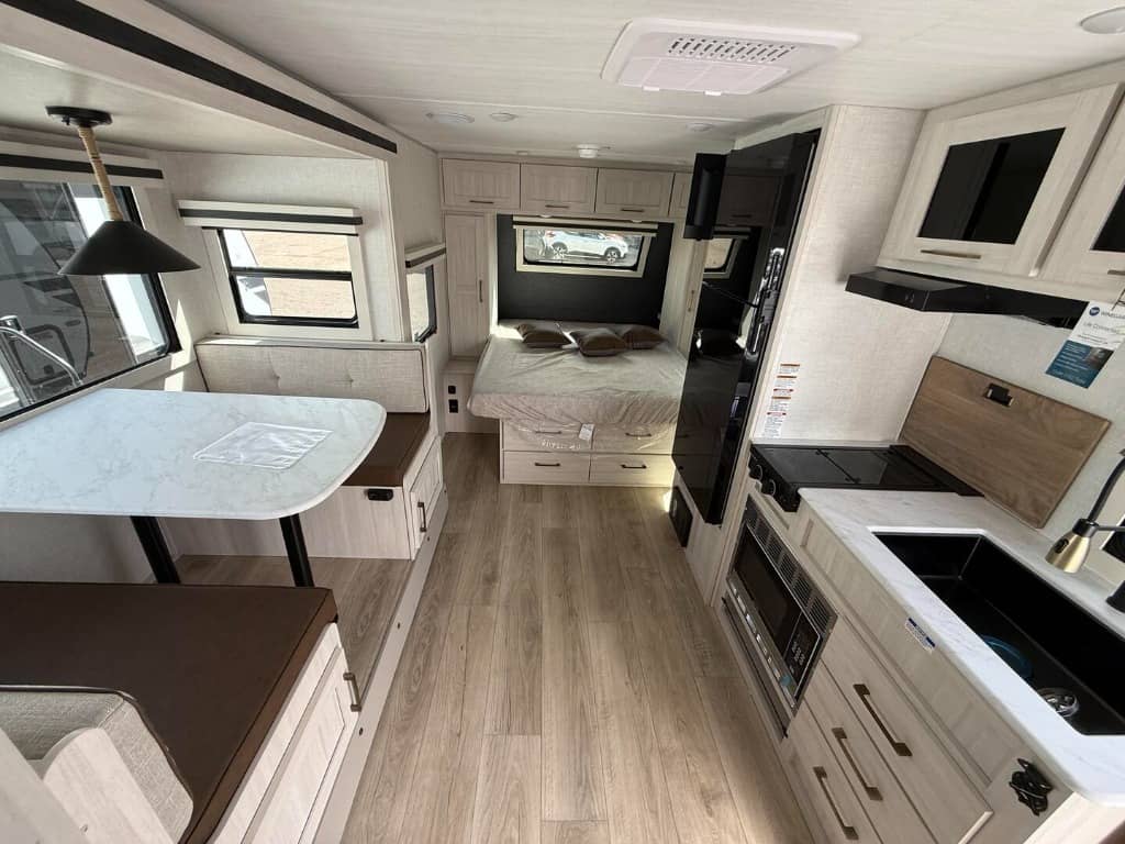 2025 Forest River 2025 Forest River Surveyor - thumbnail 6