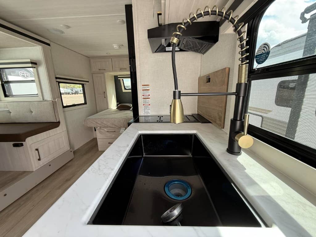 2025 Forest River 2025 Forest River Surveyor - thumbnail 11