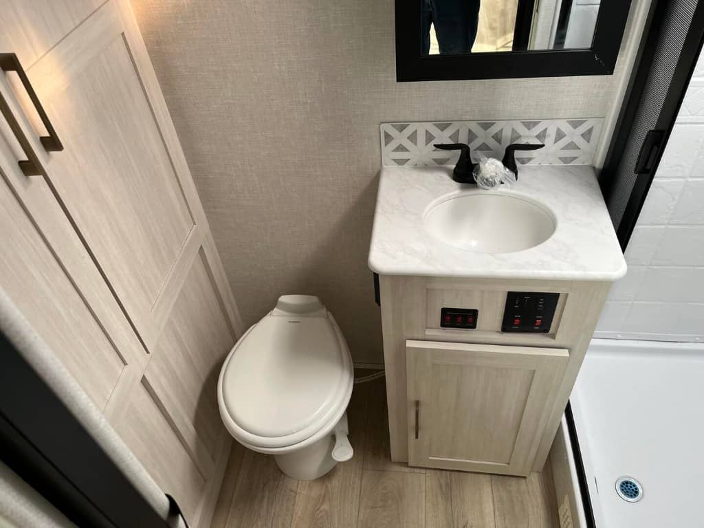 2025 Forest River 2025 Forest River Surveyor Legend - thumbnail 20