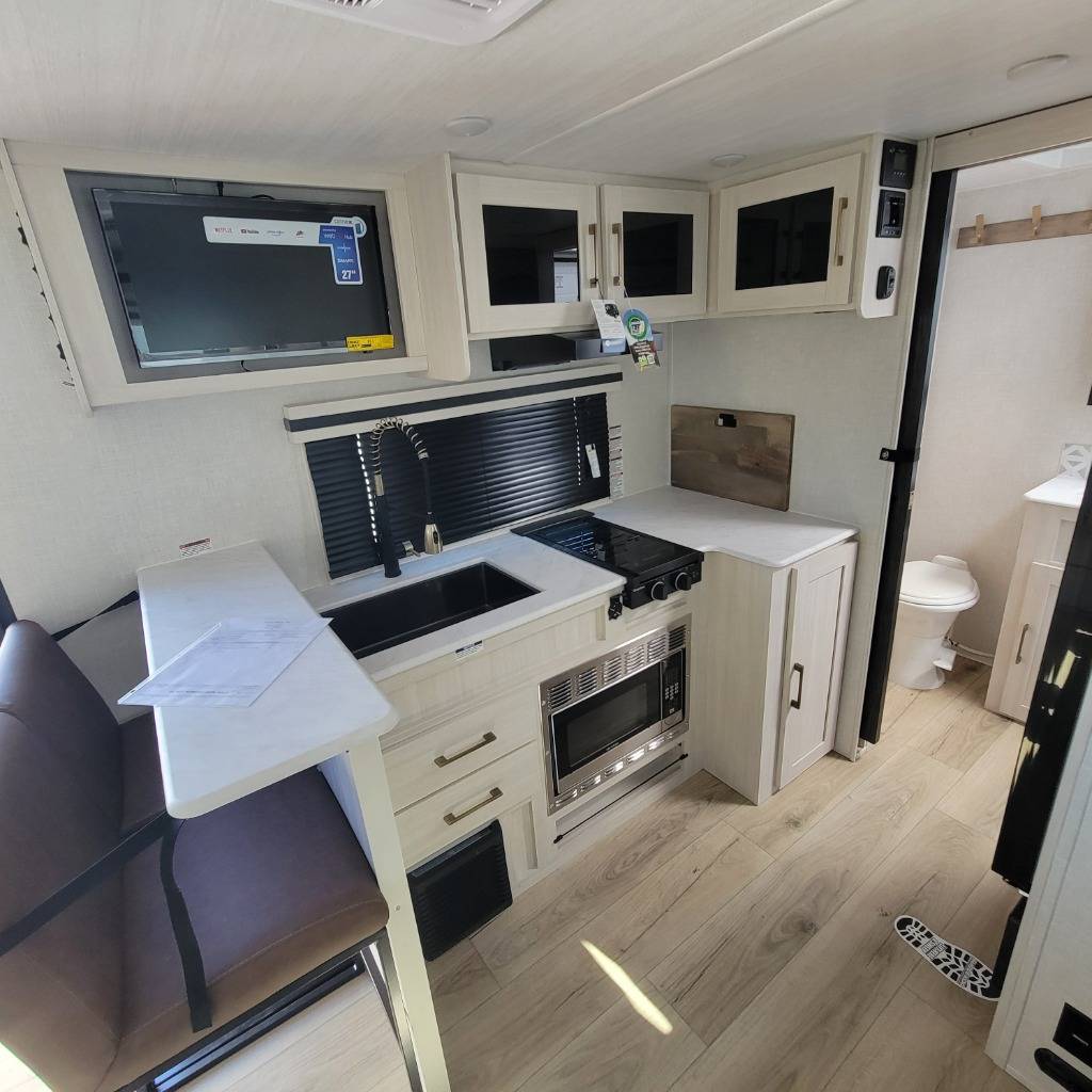 2025 Forest River 2025 Forest River Surveyor Legend - thumbnail 14