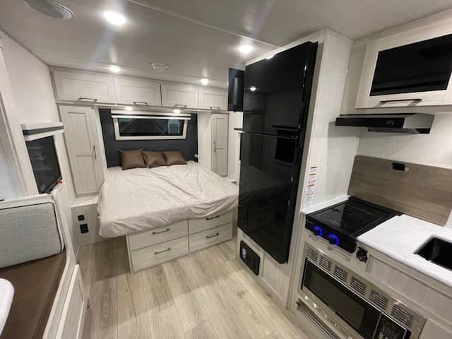 2025 Forest River 2025 Forest River Surveyor Legend - thumbnail 6