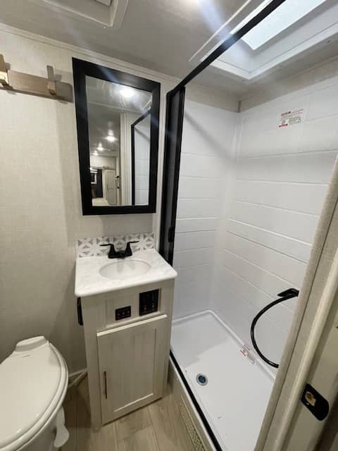 2025 Forest River 2025 Forest River Surveyor Legend - thumbnail 9