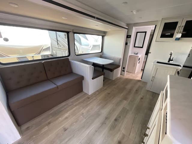 2025 Forest River 2025 Forest River Surveyor Legend X - thumbnail 4