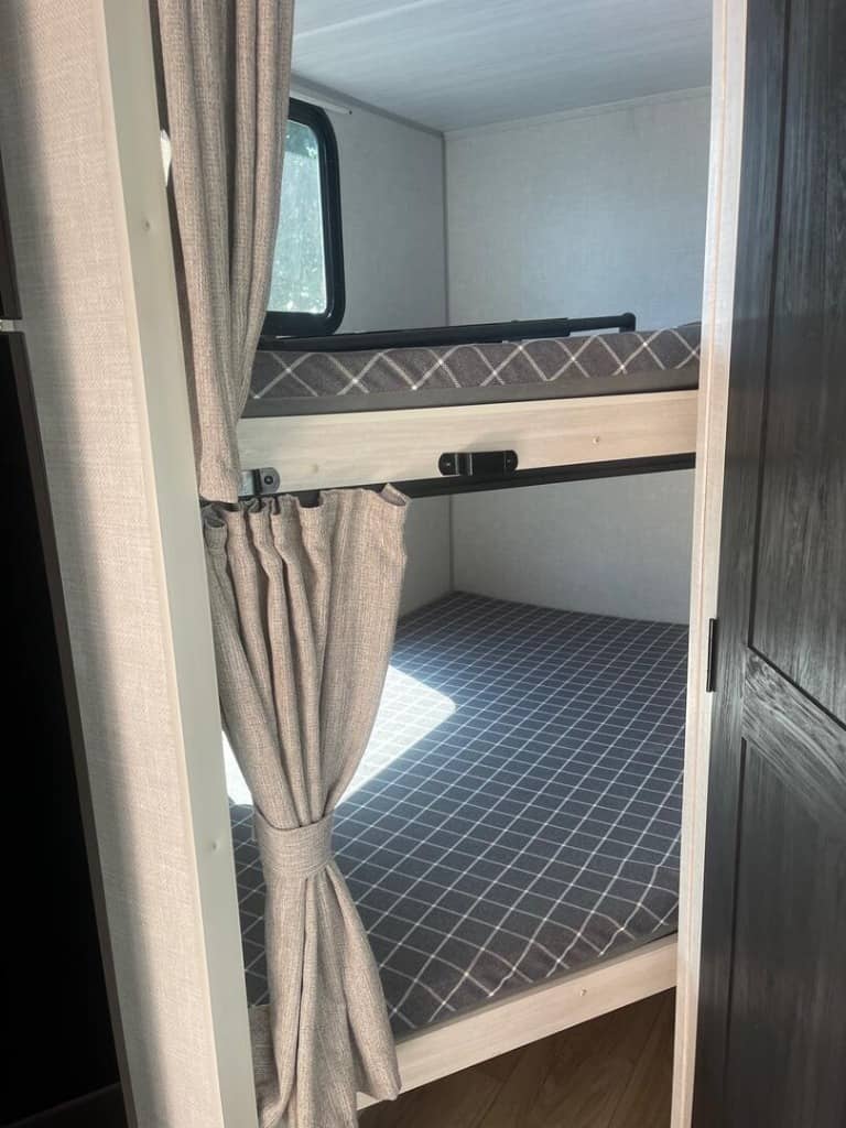 2025 Forest River 2025 Forest River Surveyor Legend - thumbnail 10