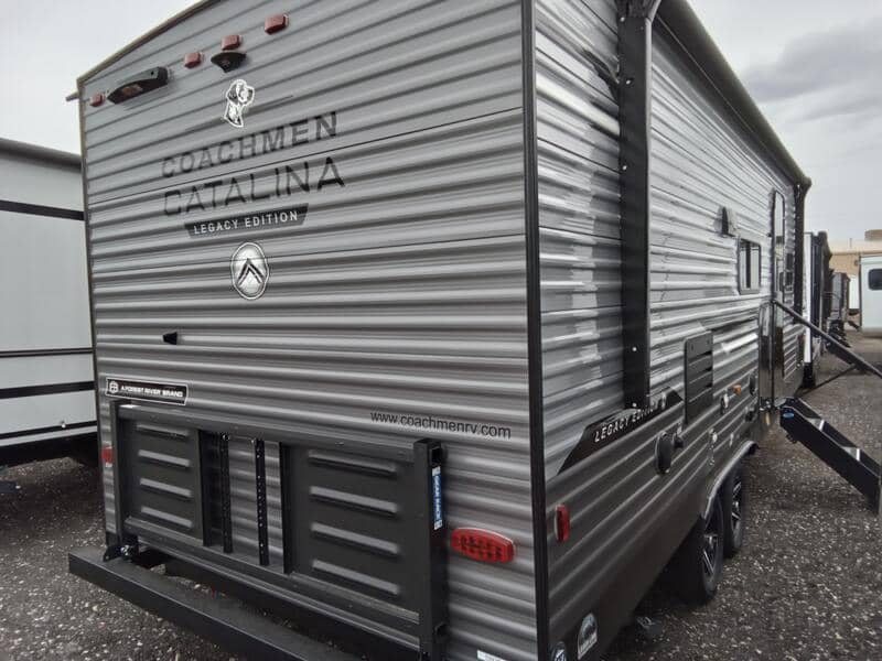 2025 Coachmen 2025 Coachmen Catalina Legacy Edition - thumbnail 3