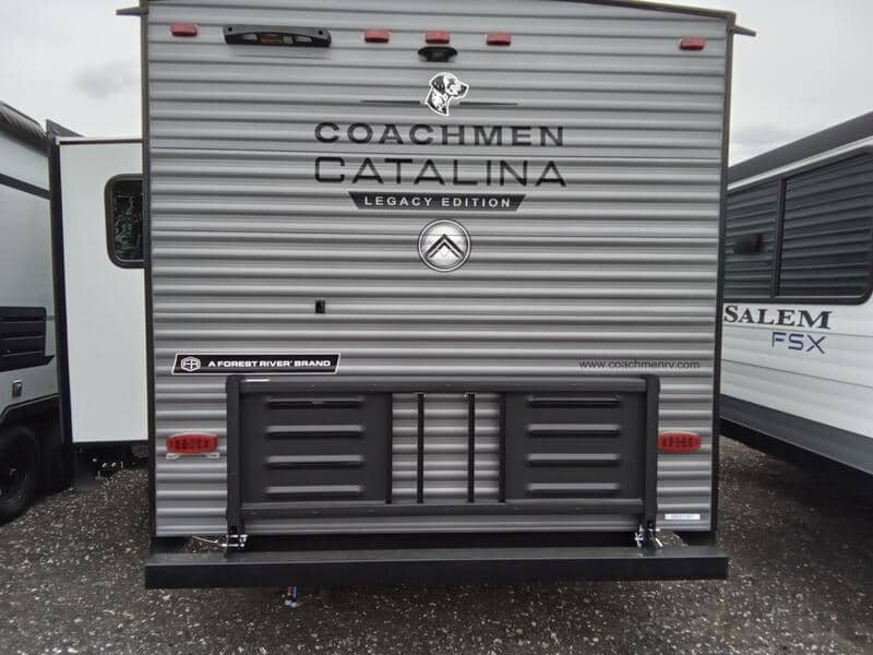 2025 Coachmen 2025 Coachmen Catalina Legacy Edition - thumbnail 4