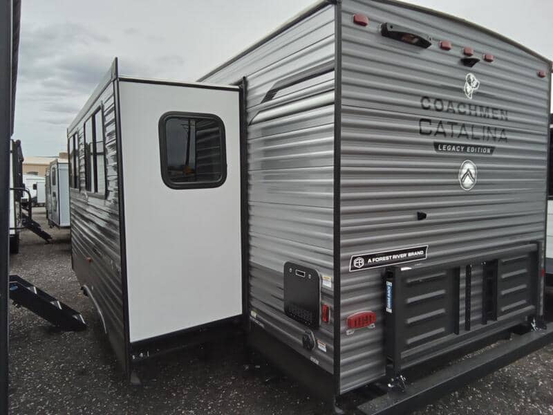 2025 Coachmen 2025 Coachmen Catalina Legacy Edition - thumbnail 5