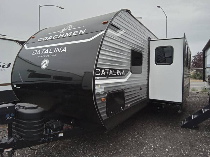 2025 Coachmen 2025 Coachmen Catalina Legacy Edition - thumbnail 6