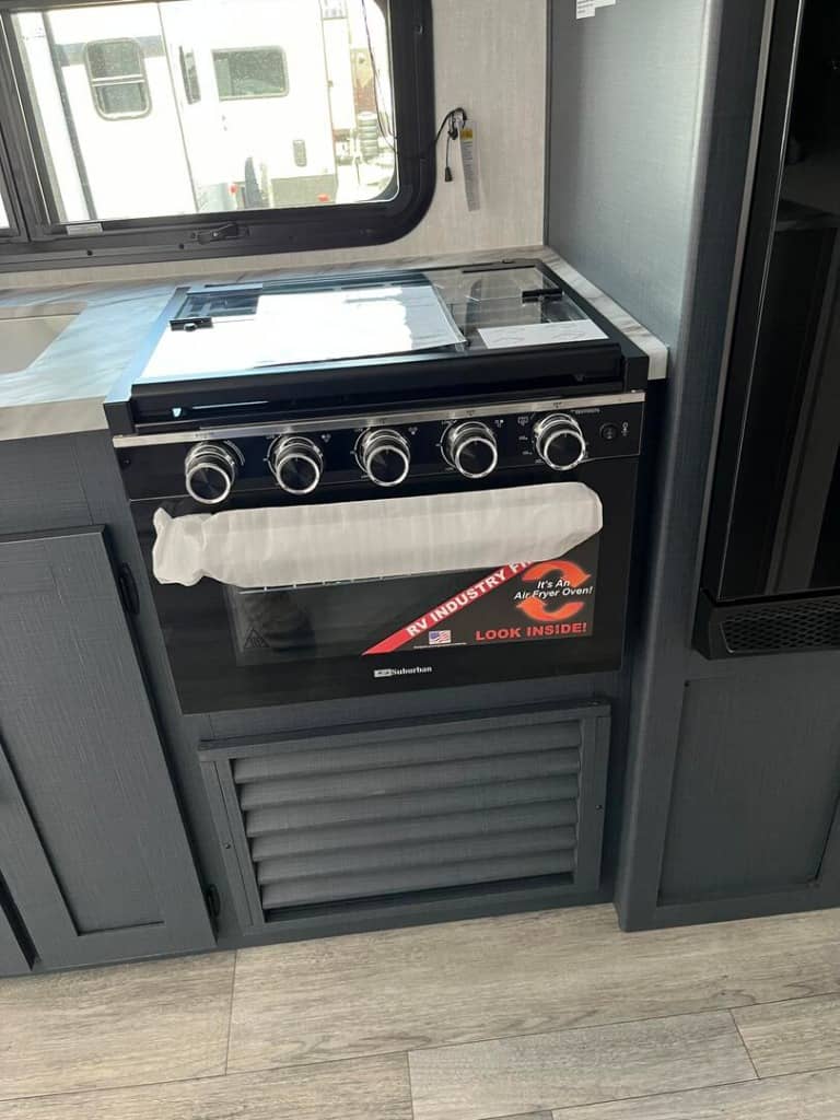 2025 Coachmen 2025 Coachmen Apex Ultra-Lite - thumbnail 14