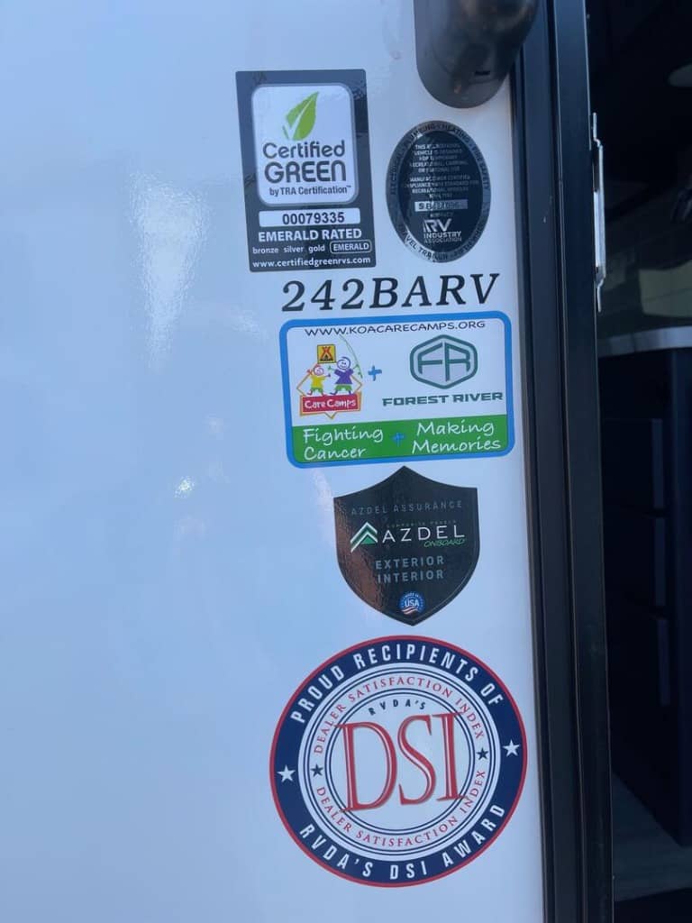 2025 Coachmen 2025 Coachmen Apex Ultra-Lite - thumbnail 5