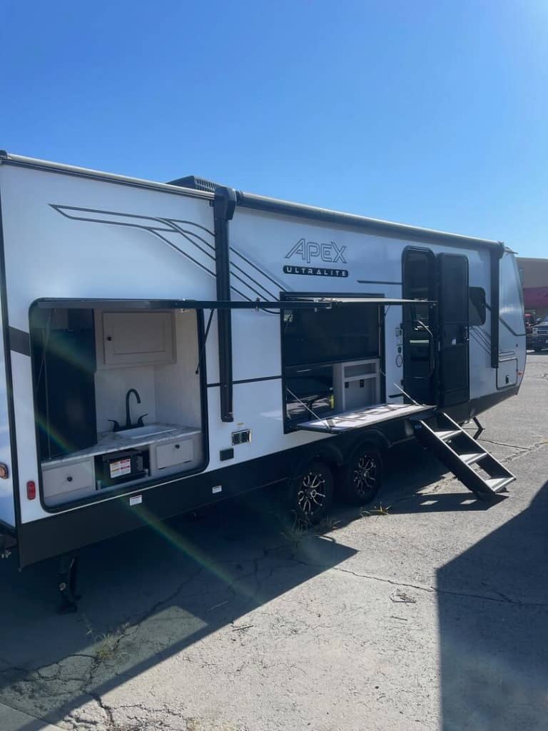 2025 Coachmen 2025 Coachmen Apex Ultra-Lite - thumbnail 6