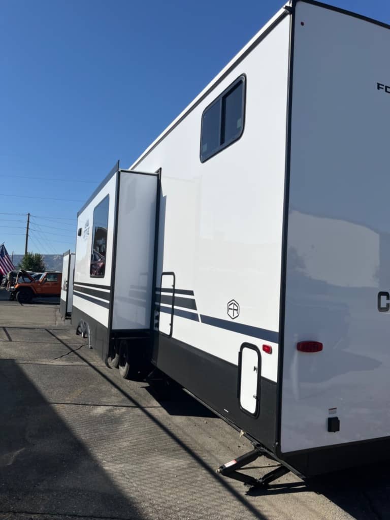 2025 Forest River 2025 Forest River Cedar Creek Cottage - thumbnail 5