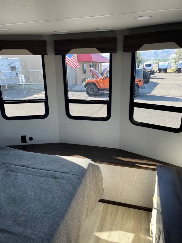 2025 Forest River 2025 Forest River Cedar Creek Cottage - thumbnail 7