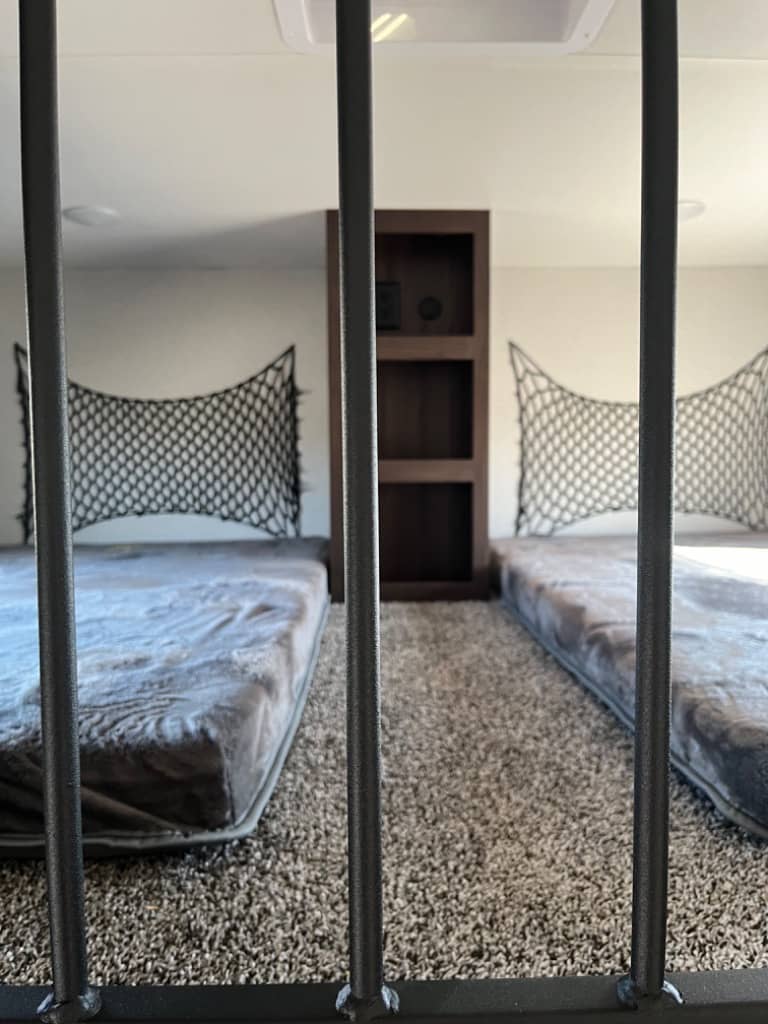 2025 Forest River 2025 Forest River Cedar Creek Cottage - thumbnail 21