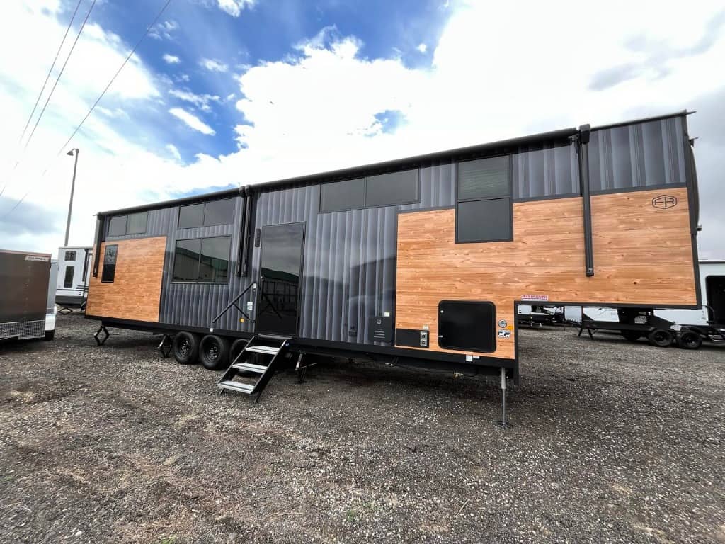 2025 Forest River 2025 Forest River Cedar Creek Destination - thumbnail 1