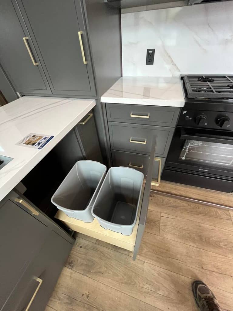 2025 Forest River 2025 Forest River Cedar Creek Destination - thumbnail 14