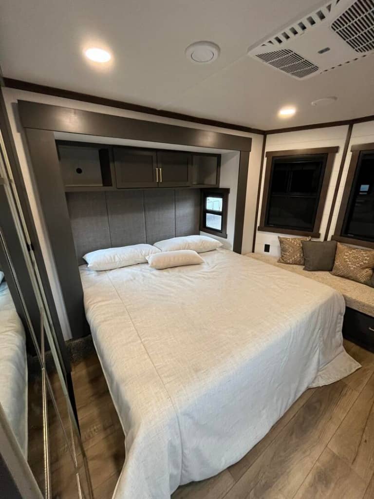 2025 Forest River 2025 Forest River Cedar Creek Destination - thumbnail 33