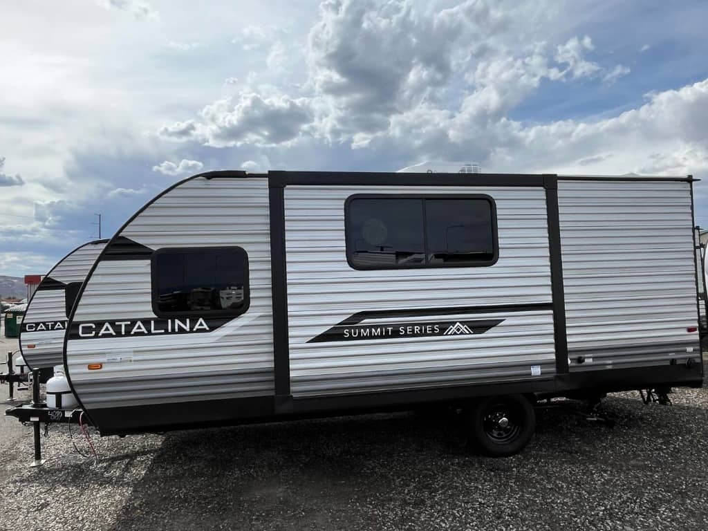 2025 Coachmen 2025 Coachmen Catalina Summit Series 7 - thumbnail 5