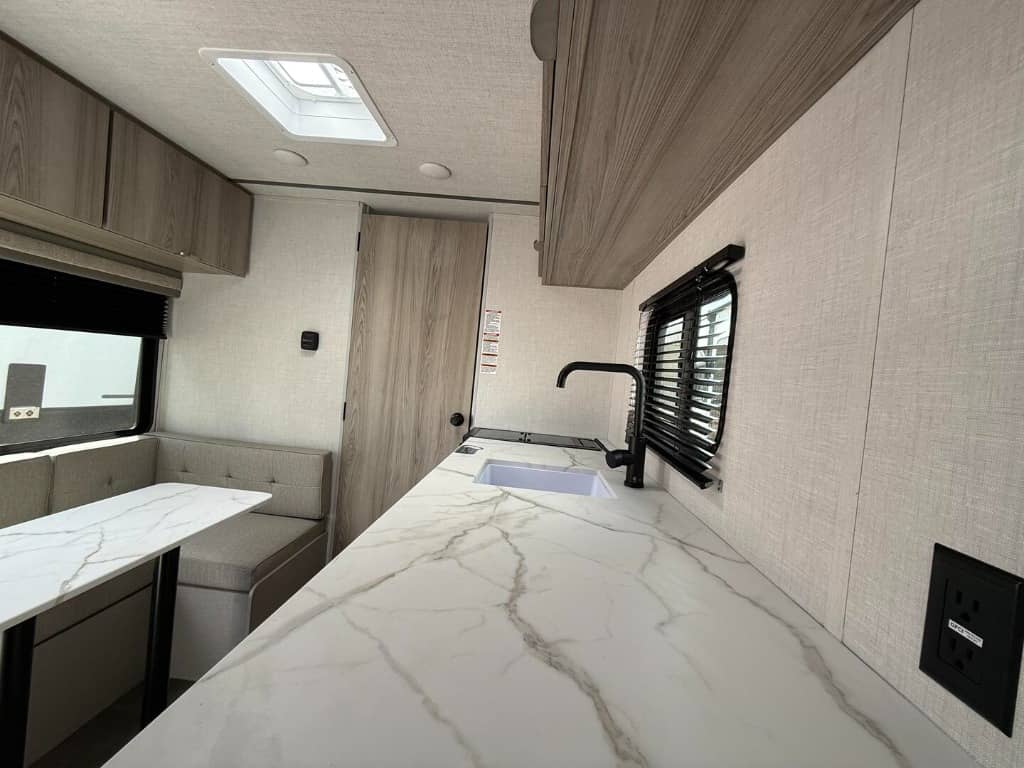 2025 Forest River 2025 Forest River Salem - thumbnail 11