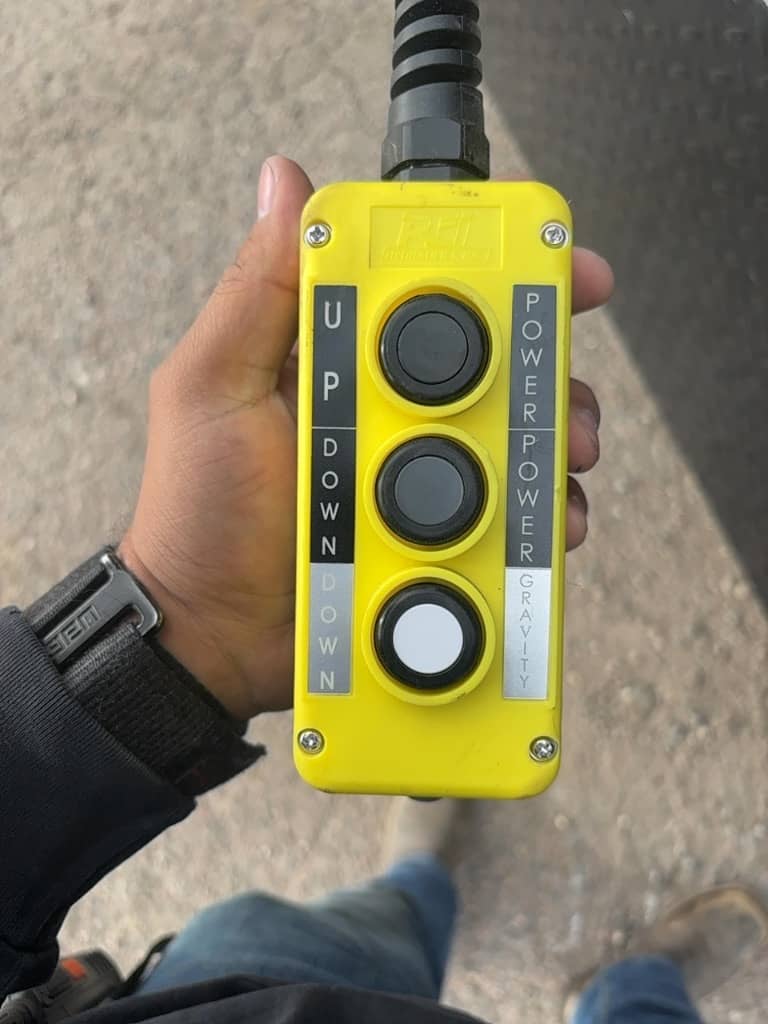 2026 PJ Trailers 2026 PJ Trailers Low-Pro High Side Dump DM - thumbnail 10