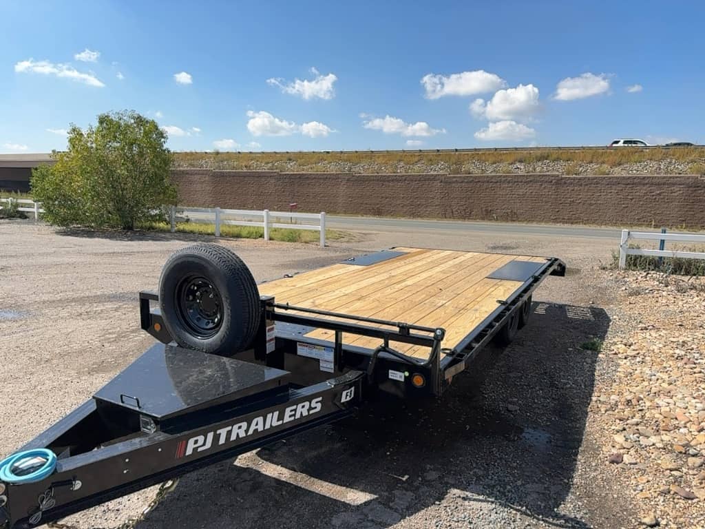 2026 PJ Trailers 2026 PJ Trailers I-Beam Deckover F8 - thumbnail 4