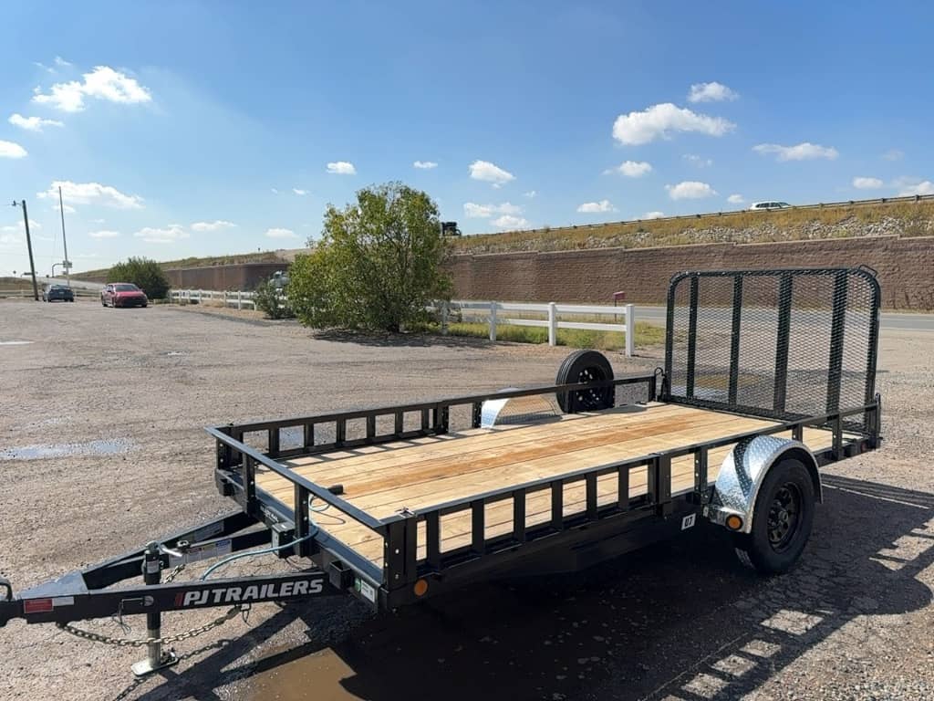 2026 PJ Trailers 2026 PJ Trailers Single Axle Channel Utility U7 - thumbnail 4