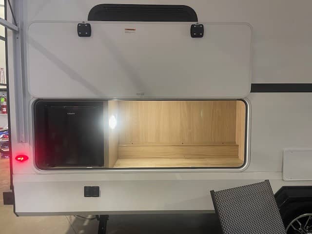 2026 Winnebago 2026 Winnebago Thrive - thumbnail 5