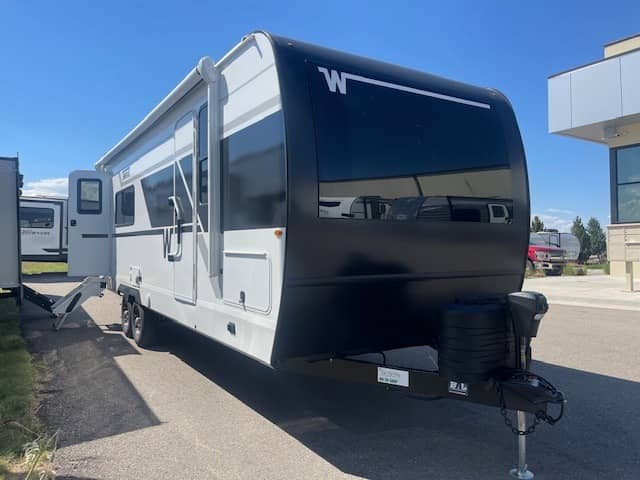 2026 Winnebago 2026 Winnebago Thrive - thumbnail 1