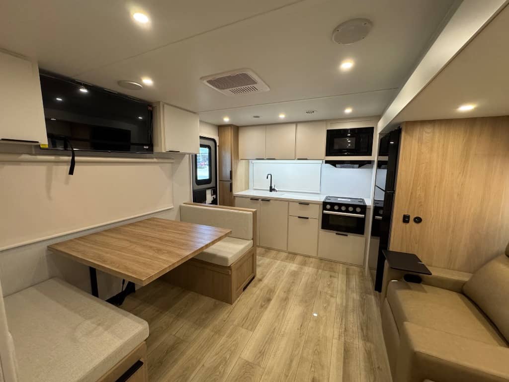 2026 Winnebago 2026 Winnebago Thrive - thumbnail 9