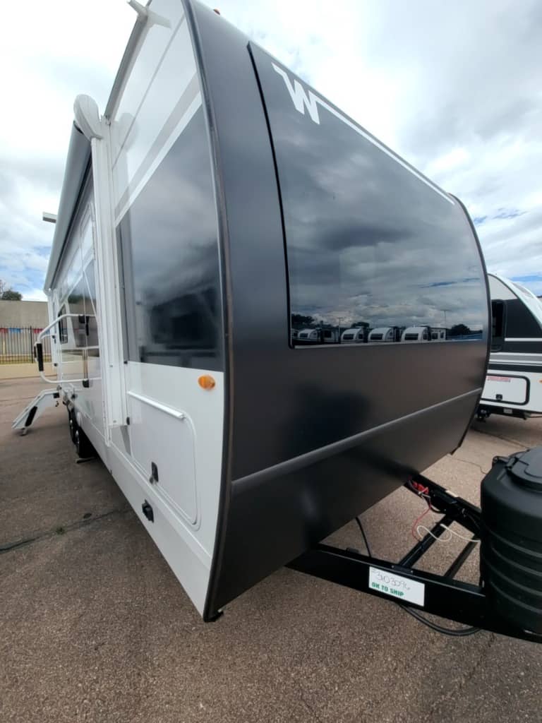 2026 Winnebago 2026 Winnebago Thrive - thumbnail 4