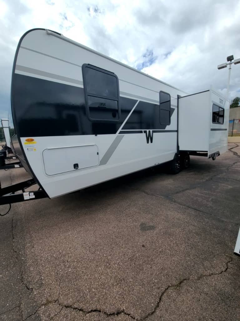 2026 Winnebago 2026 Winnebago Thrive - thumbnail 7