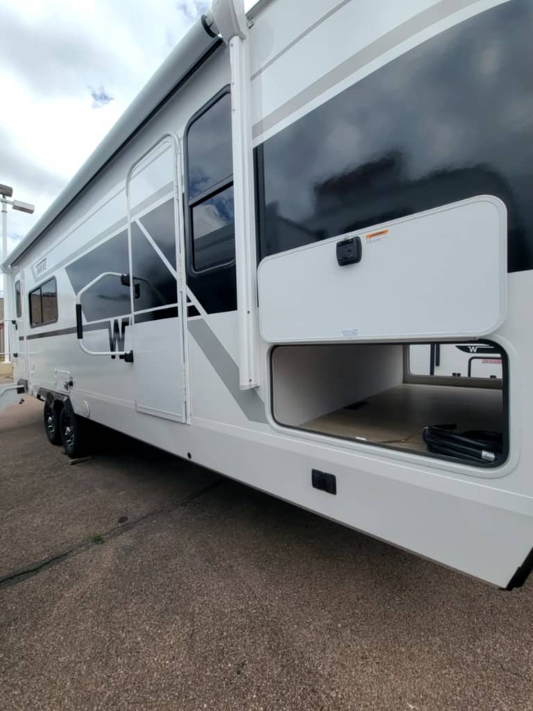 2026 Winnebago 2026 Winnebago Thrive - thumbnail 8