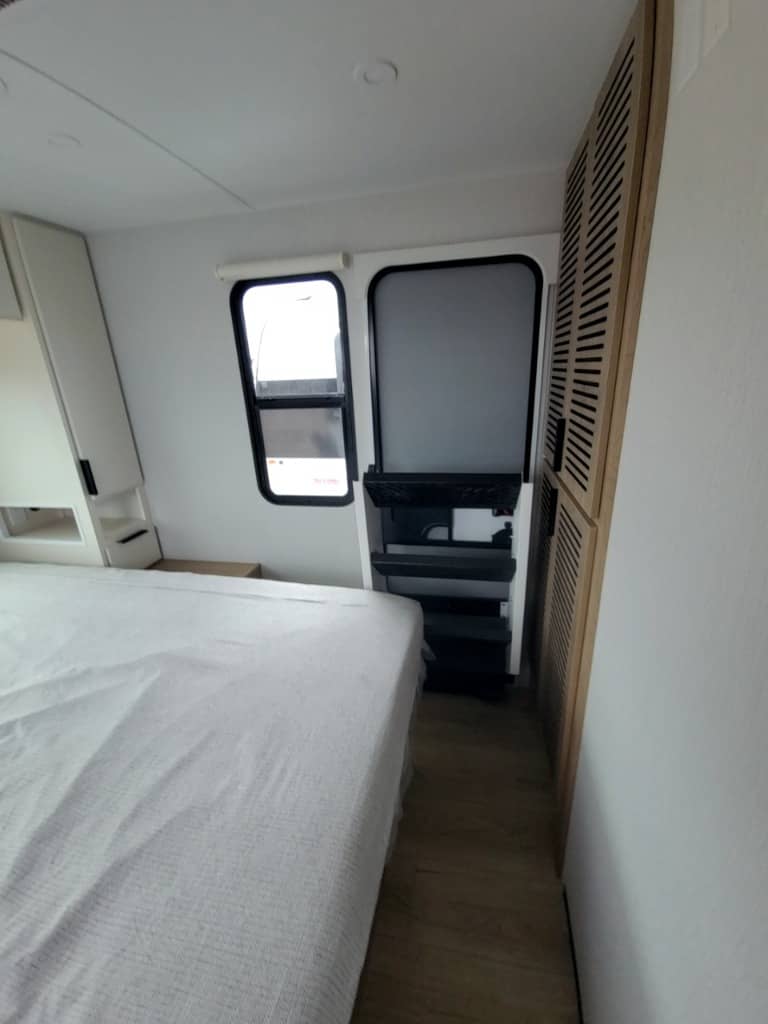 2026 Winnebago 2026 Winnebago Thrive - thumbnail 29