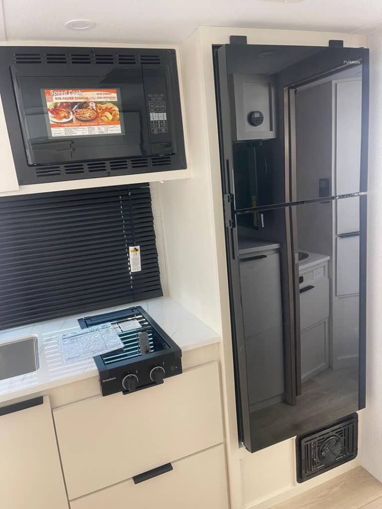 2026 Winnebago 2026 Winnebago Micro Minnie - thumbnail 12