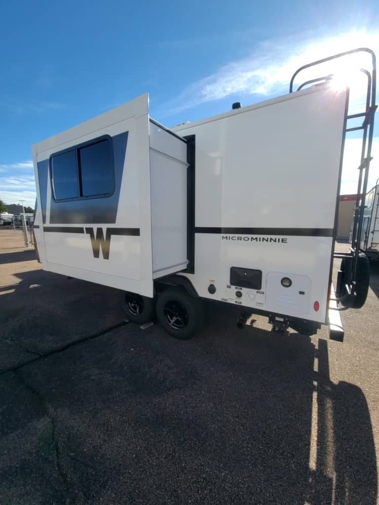 2026 Winnebago 2026 Winnebago Micro Minnie - thumbnail 6