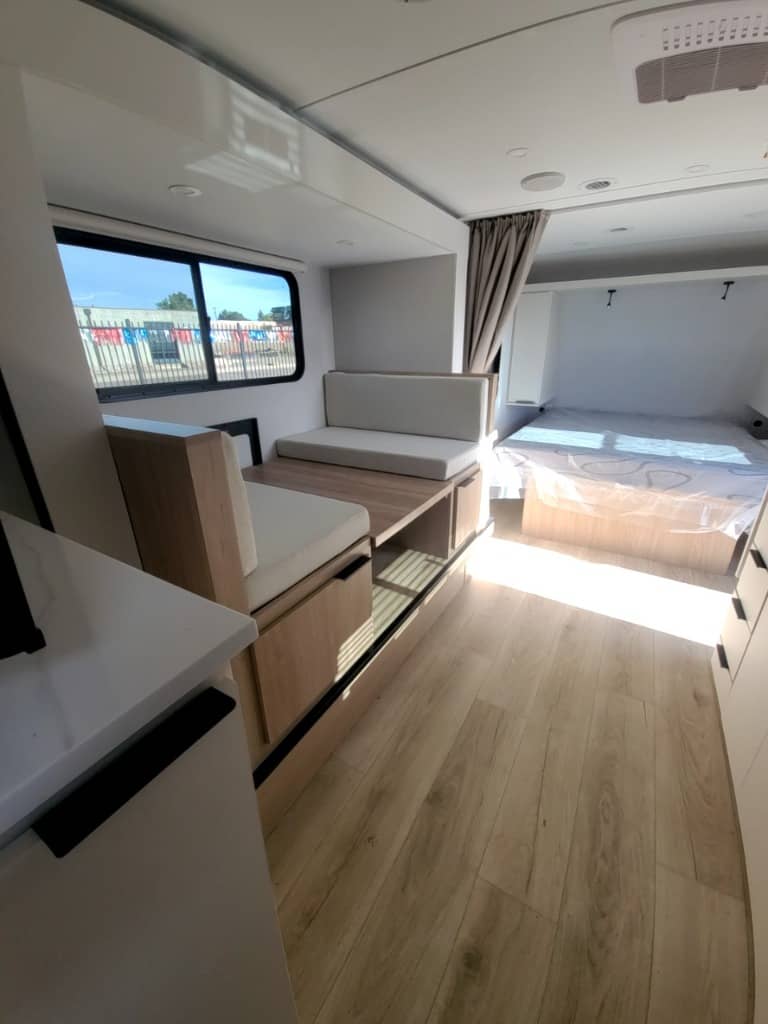 2026 Winnebago 2026 Winnebago Micro Minnie - thumbnail 18