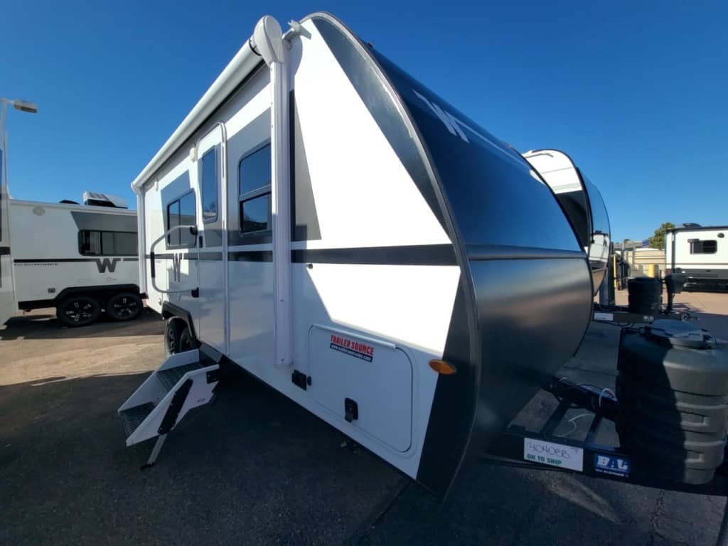 2026 Winnebago 2026 Winnebago Micro Minnie - thumbnail 3