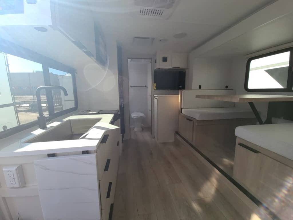 2026 Winnebago 2026 Winnebago Micro Minnie - thumbnail 15