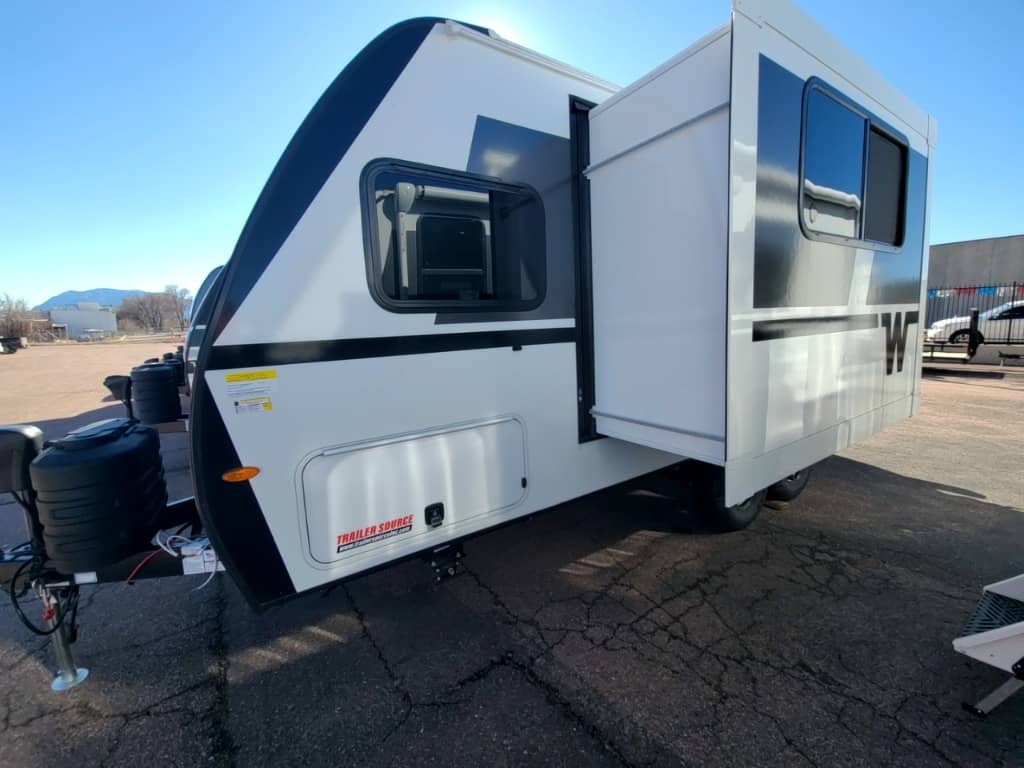 2026 Winnebago 2026 Winnebago Micro Minnie - thumbnail 5